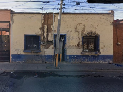 Casa De Recuperación Bancaria En Calle Industria, Sn Juan De Dios, Guadalajara Jal