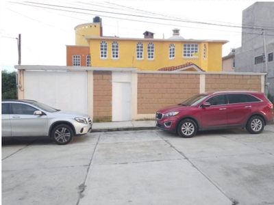 Casa en renta Capultitlan, Toluca De Lerdo, Estado De México, México