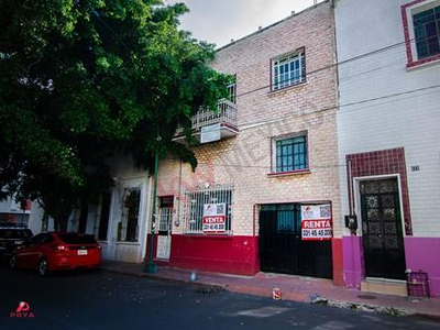 Casa En Renta En Centro De Guadalajara, Jalisco.