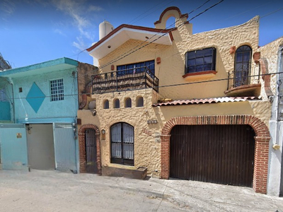 Casa En Venta En Guadalajara