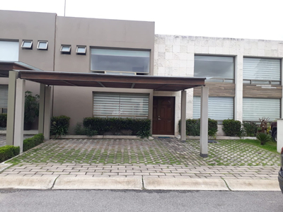 Hermosa Casa En Renta En Bosques De La Fuentes Calimaya