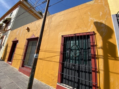 casa antigua en venta barrio de analco centro histórico de puebla - 2 recámaras - 180 m2
