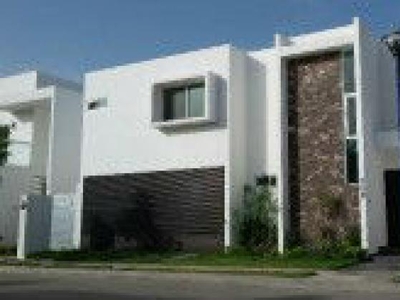 Casa en Renta en Fraccionamiento puerta azul Villahermosa, Tabasco