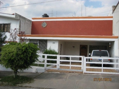 Casa en Venta en Italia Providencia C.P.44630 Guadalajara Guadalajara, Jalisco
