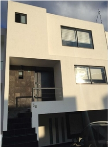 Venta Casa En Dentro De Fraccionamiento Lomas Del Valle Anuncios Y Precios  - Waa2