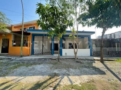 Casa en Venta en Periodistas, Colima