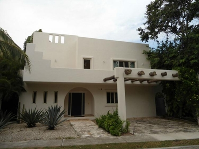 Casa en Venta en PLAYACAR CAMPO DE GOLF Playa del Carmen, Quintana Roo