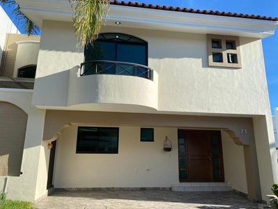 Casas en renta - 179m2 - 3 recámaras - Zapopan - $23,000