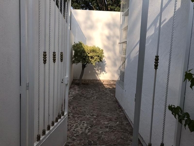 CASA EN RENTA EN PRIVADA DEL POZO EN LA QUERENCIA ZONA NORTE AGS