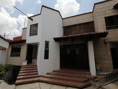 Casas en renta - 448m2 - 4 recámaras - Querétaro - $45,000