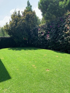 CASA CON JARDIN EN CUMBRES DE SANTA FE