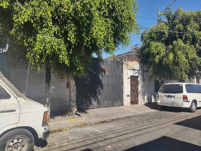 Casas en venta - 607m2 - 4 recámaras - Atemajac del Valle - $8,500,000