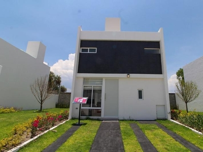 Casas en venta - 90m2 - 2 recámaras - Corregidora - $1,066,000