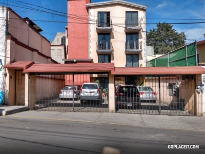 En Venta, Casa en remate bancario ubicada en Cuajimalpa - 110 m2