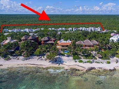 Casa a pasos del mar en Tulum, club de playa, membresía de campo de golf, en Aku