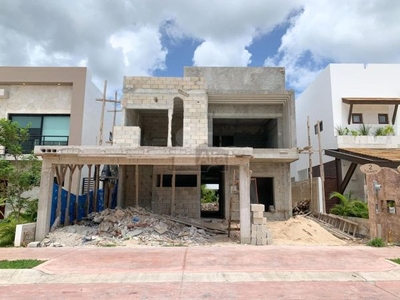 Casa en Pre construcción Lagos del Sol Residencial 4 recs y 4.5 baños, Cancún Quintana Roo