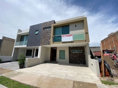 Casa en Venta en La Cima de Zapopan Coto C