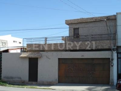 Casa en venta en San Isidro muy bien ubicada para accesos a vías rápidas