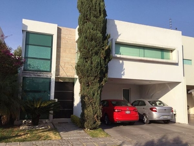 CASA EN VENTA FRACCIONAMIENTO RINCÓN DE ATLIXCAYOTL PUEBLA