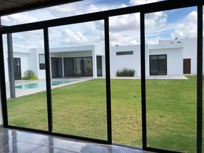 Preciosa residencia en venta