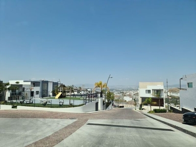 Venta de Terrenos en Corregidora, Valle Tinto Residencial, desde 154m2 - 205m2