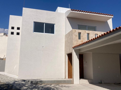 Casa En Exclusivo Condominio En Fracc. Burgos Bugambilias, Temixco Morelos.