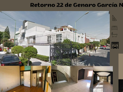 Casa En La Venustiano Carranza, Col.jardín Balbuena, Retorno 22 De Genaro García No. 4 Abm90-di
