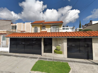 Increible Casa En El Centro De Satelite En Venta