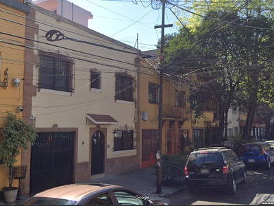 ¡¡remato Casa!! Con Ubicación Céntrica En La Condesa Calle Zamora Remate Bancario