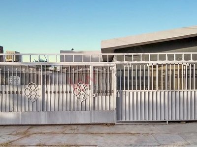 Casa en Venta de una sola planta en Torreón Residencial, además incluye departamento independiente