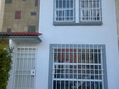 Casa en condominio en venta Fraccionamiento Hacienda Del Valle 2, Mz 029, Santin, Toluca De Lerdo, Estado De México, México