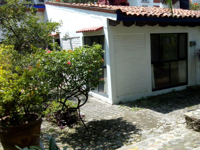 Casa En Renta En Condominio. Acapantzingo, Cuernavaca
