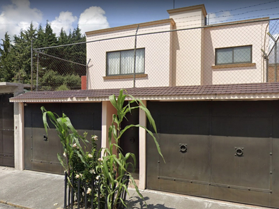 ¡ Hermosa Casa En Venta, Invierte En Tu Patrimonio Y El De Tu Familia ! - Hda. De Pastejé 74, Santa Elena, 52105 San Mateo Atenco, Méx.