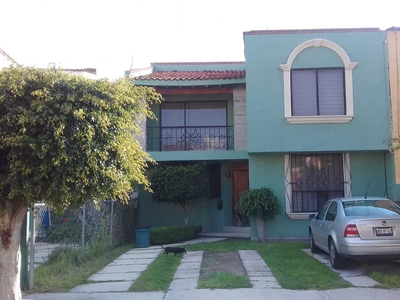 Hermosa Residencia En Tejeda, Gran Ubicación, 3 Recámaras, E