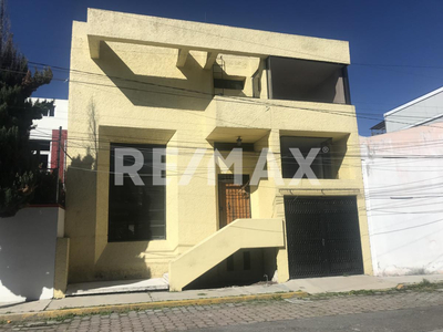 Renta De Casa En Calle Cerrada En San Jerónimo Chicahualco, Metepec
