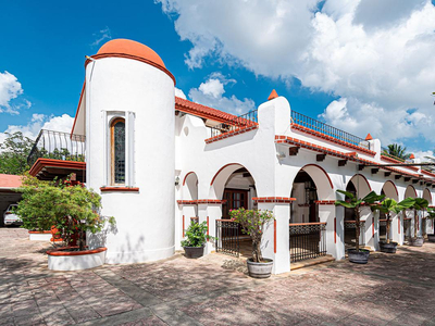 Venta Hermosa Casa Estilo Finca 4r En Zona Av Colegios, Cancun