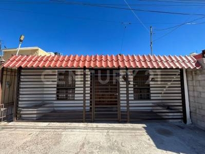 CASA EN VENTA EN BARRIO DE LONDRES