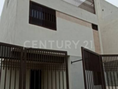 CASA EN VENTA EN COL. RESERVA CUMBRES EN MONTERREY