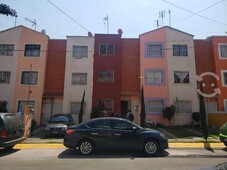 vendo en casa en villas de san martín cuautlalpan