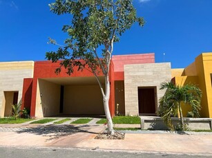 Doomos. Casa en Renta en Mérida, Privada Taman, Conkal (109)