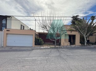 Doomos. Casa en Renta para Oficinas en Colonia Cuauhtemoc, Gusval