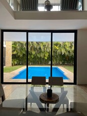 Doomos. Espectacular Casa en Renta en Yucatán Country Club