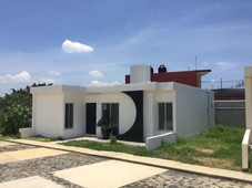 casa en venta nueva en una sola planta con vigilancia en lomas de cortes