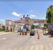 Venta de casa en Fraccionamiento Hacienda del Valle, Metepec Toluca.