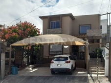 CASA EN VENTA EN RESIDENCIAL CUMBRES