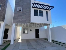 CASA EN VENTA EN TERCERA ETAPA DEL RIO, TIJUANA, BAJA CALIFORNIA.