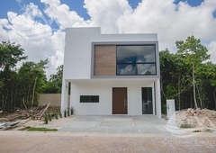 Doomos. Casa en venta Arbolada Cancún / Codigo: N-MWS4048