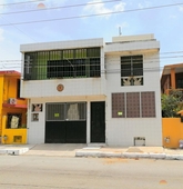 Doomos. Inversionistas. Casa de 3 niveles con fuertes cimientos en Colonia Revolución Verde, Tampico.