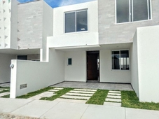 doomos. venta de casa en reserva santa mónica, en aguascalientes.