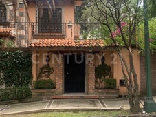 HERMOSA RESIDENCIA EN LOMAS DE CHAPULTEPEC